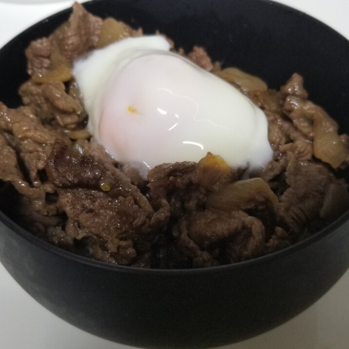 温泉卵乗せのすき焼き丼 レシピ 作り方 By Janbo 楽天レシピ 温泉卵乗せのすき焼き丼 レシピ 作り方 By Janbo 楽天レシピ